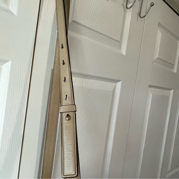 Tan Leather Crossbody Micheal Kors  Bag - Picture 11 of 12